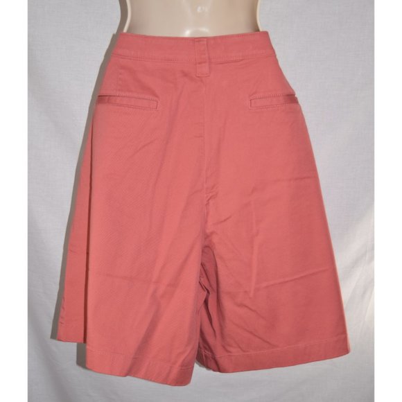 NWOT LL Bean Classic Fit Shorts size 20 - Picture 2 of 3